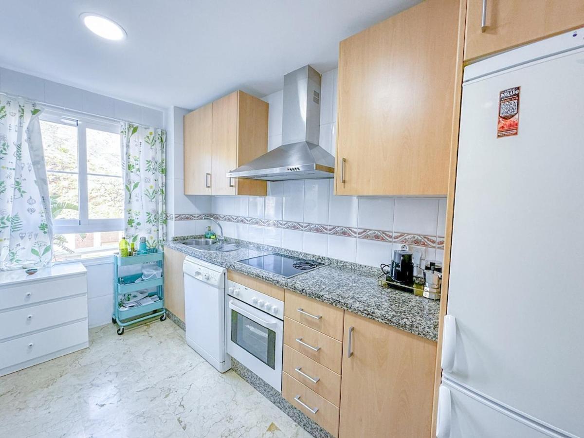 Apartment Stylish With Panoramic Sea View & Large Terrace! *
